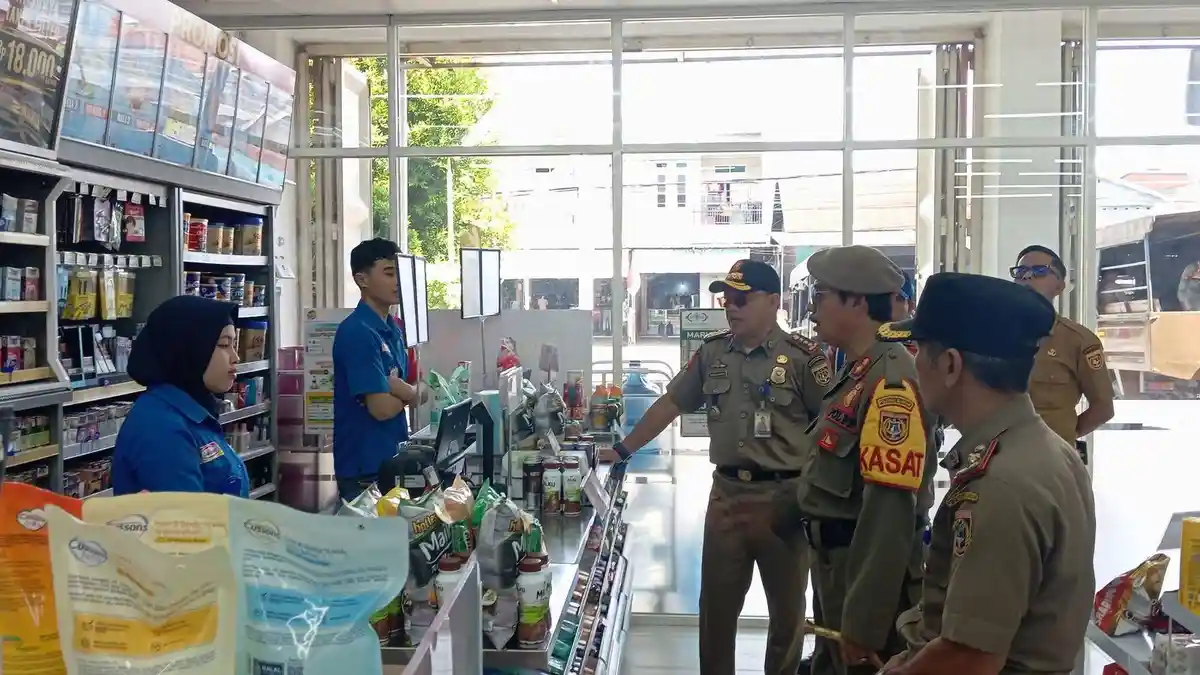 Warung Kopi di Jalan Ir Juanda: Saingan Rival Saat Citimall Datang